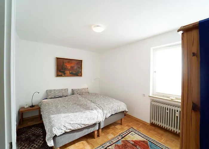 Im Haus Lotus Mit Grossem Balkon Und Garten Bad Urach